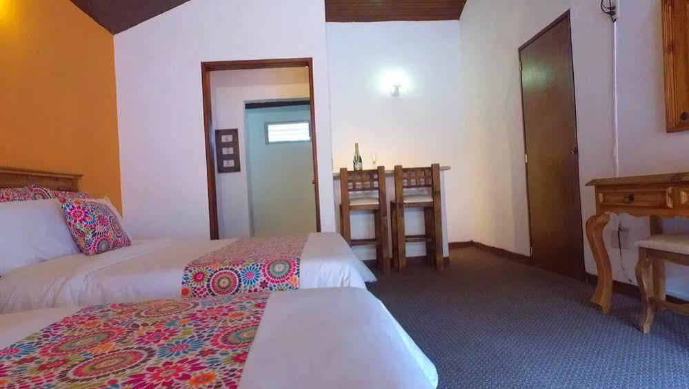 Hotel Chapala Country Eksteriør bilde